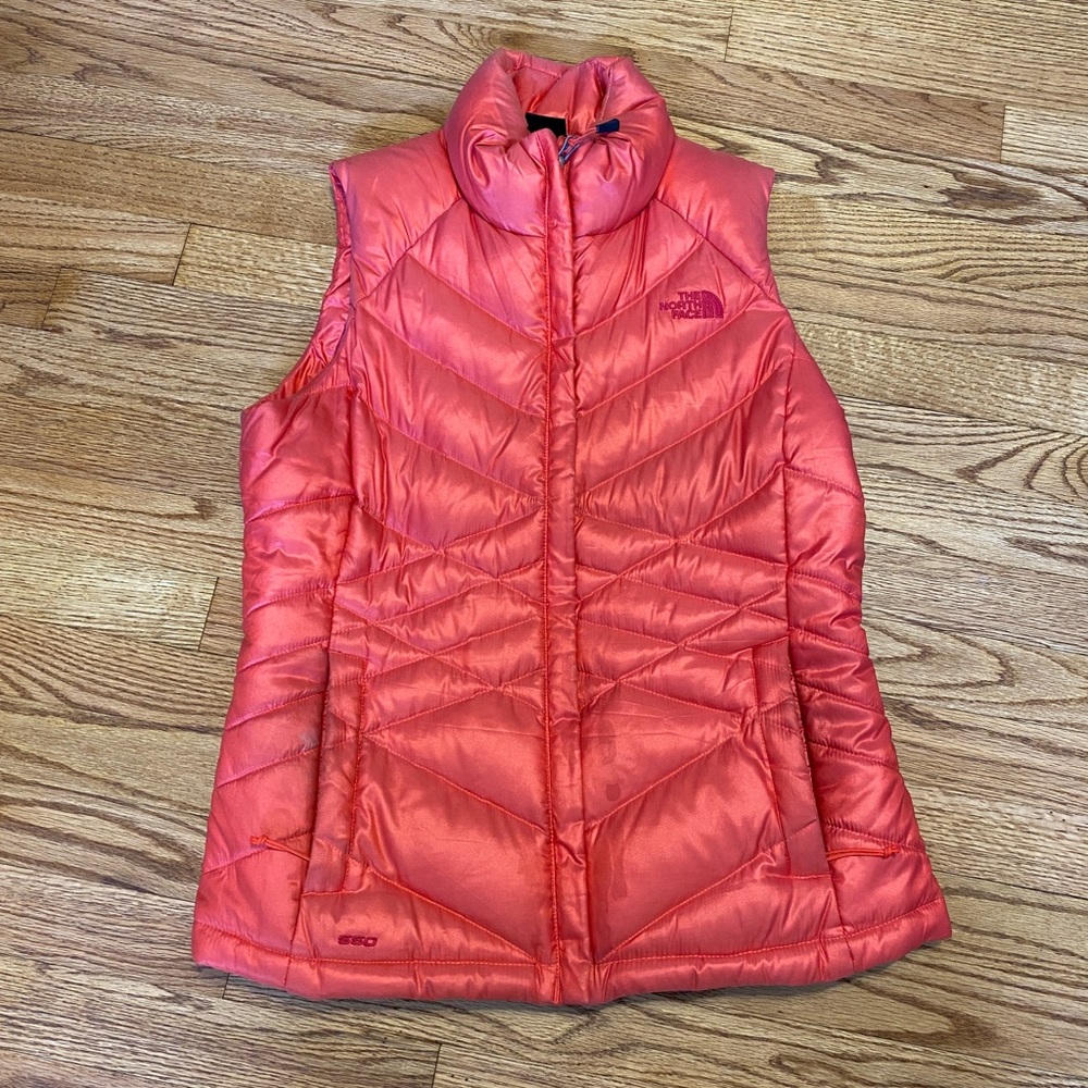 The North Face Puffer Vest - Coral